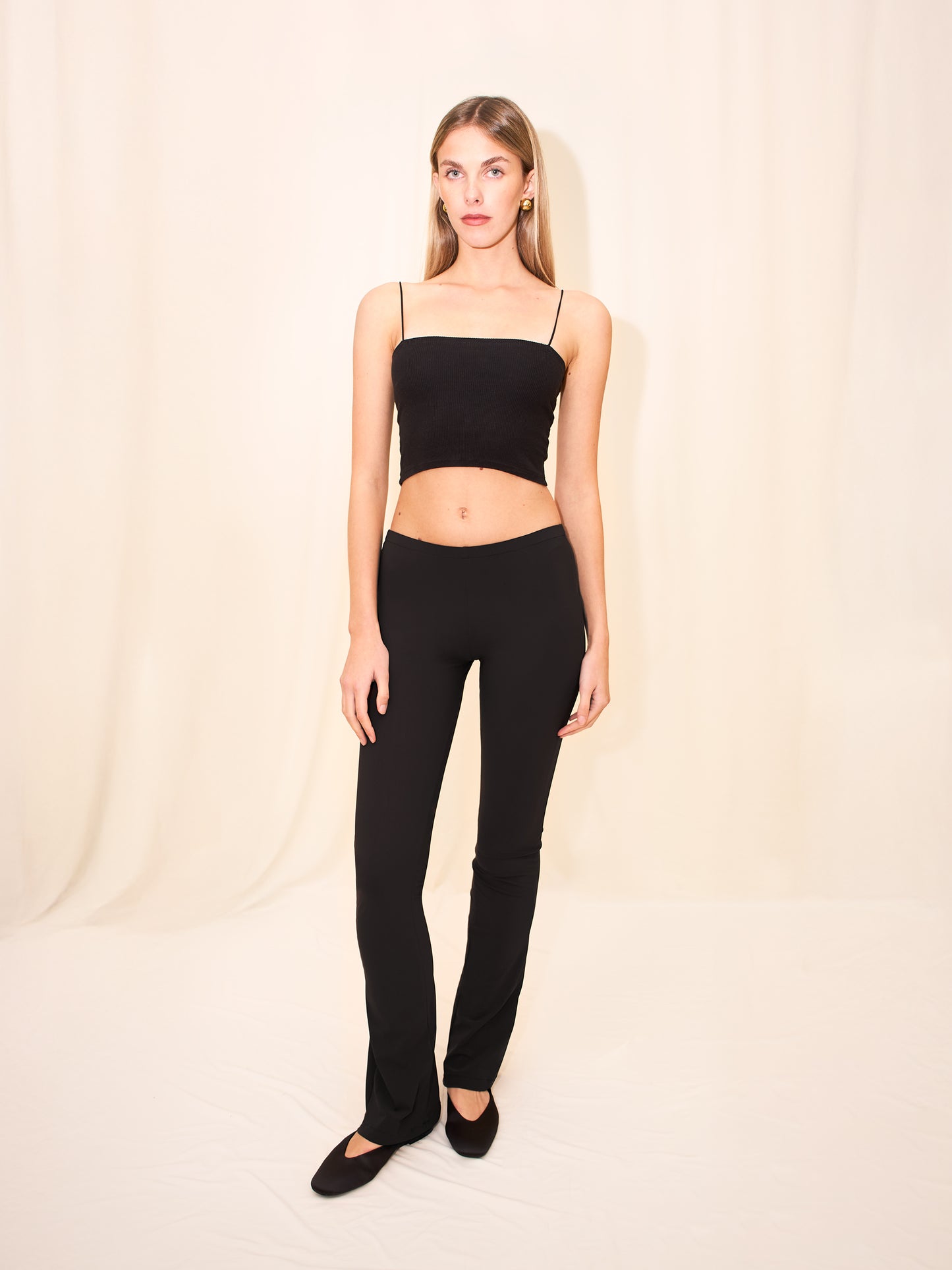 Lulu Pants Black - NthemALL